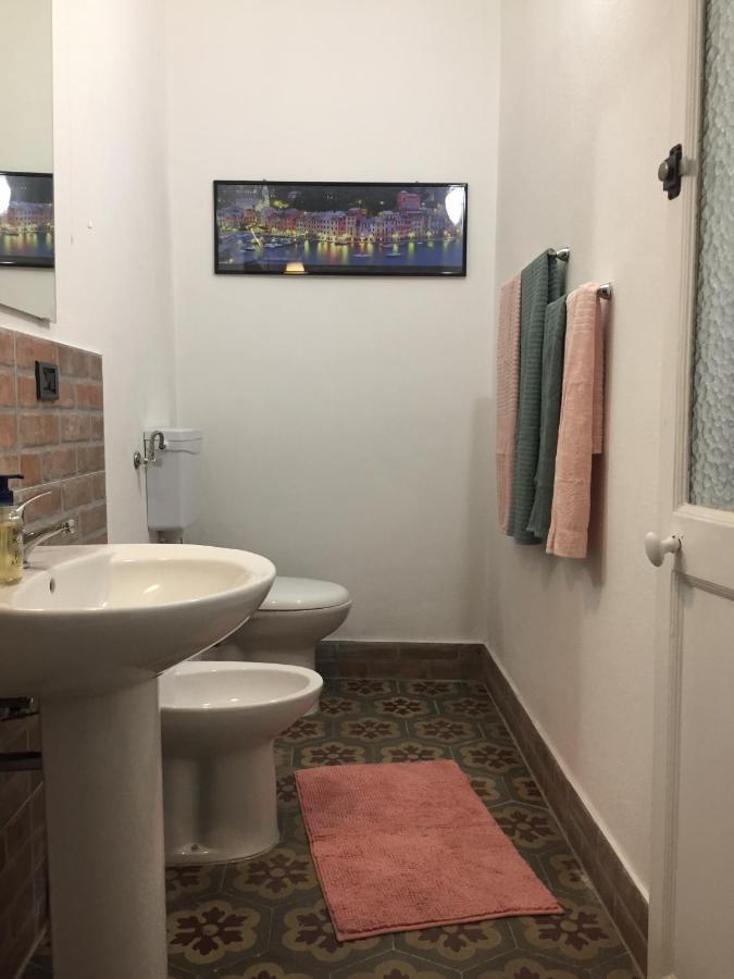 B&B Dormire Dai Grimaldi Genua Zewnętrze zdjęcie