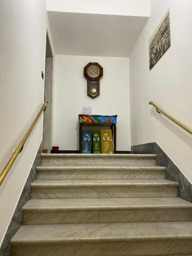 B&B Dormire Dai Grimaldi Genua Zewnętrze zdjęcie
